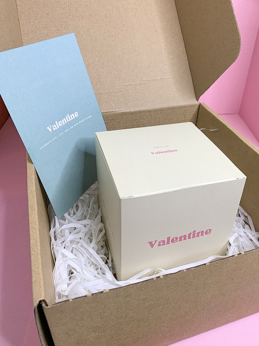 unboxing valentine candle